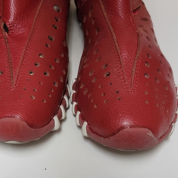 Litfoot Italian Leather velcro close sneaker. Red. EU size 39 (US 8.5-9). - Picture 8 of 8